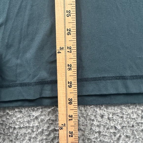 Vuori Men's Strat Tech Tee XL Green Athletic Crew Neck Workout Casual - Picture 8 of 9